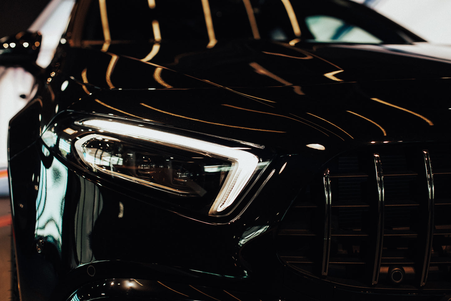 CAR HEADLIGHTS RESTORATION